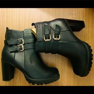 Who doesn’t need a fresh pair of Black Booties. Super fashionable…BRAND NEW